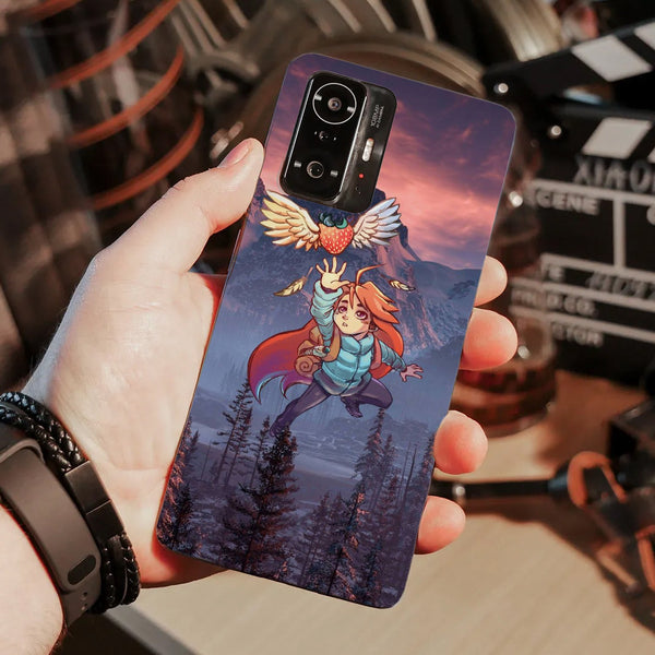 Husa compatibila cu Xiaomi Mi 11 Lite model Celeste Winged Strawberry, Silicon, TPU, Viceversa