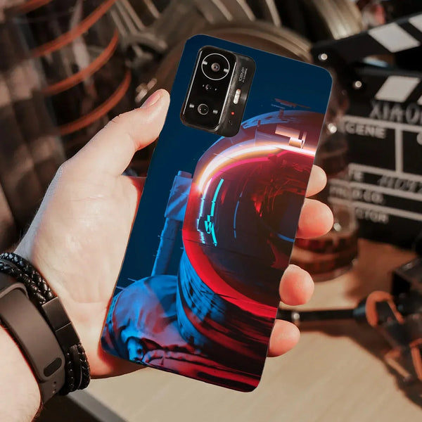 Husa compatibila cu Xiaomi 11T Pro model The Astronaut, Silicon, TPU, Viceversa - Viceversa